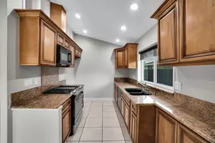 1304 Monroe Ct, Woodland, CA 95776 - Photo 7