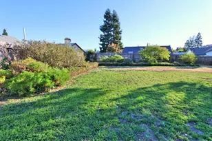 8926 Willowspring Ct, Elk Grove, CA 95758 - Photo 41