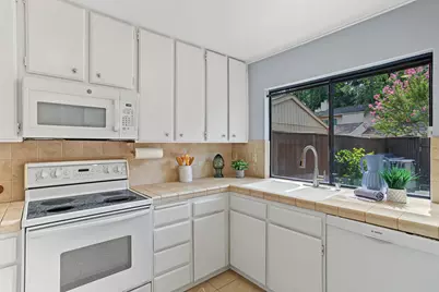 907 Vanderbilt Way, Sacramento, CA 95825 - Photo 15