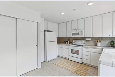 907 Vanderbilt Way, Sacramento, CA 95825 - Photo 13
