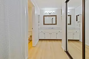 2280 Hurley Way, Sacramento, CA 95825 - Photo 13