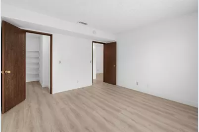 6400 66th Avenue #11, Sacramento, CA 95823 - Photo 11