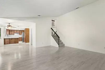 5 Gleneden Court, Sacramento, CA 95831 - Photo 7