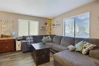 426 Benjamin Place, Manteca, CA 95337 - Photo 7