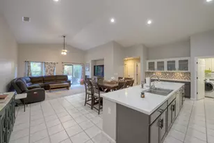 536 Red Robin Dr, Patterson, CA 95363 - Photo 9