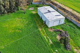 27350 Thornton Rd, Thornton, CA 95686 - Photo 5