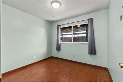 8287 Hayfield Circle, Sacramento, CA 95828 - Photo 11