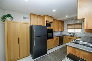 512 Bruce Ave, Modesto, CA 95350 - Photo 13