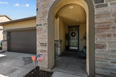 905 Ellis Circle, Galt, CA 95632 - Photo 3