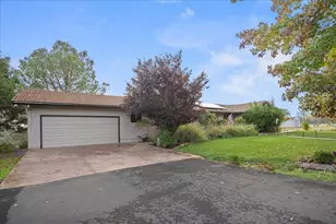 3900 Loma Dr, Shingle Springs, CA 95682 - Photo 7