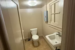301 E St, Waterford, CA 95386 - Photo 9