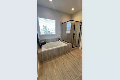 1030 Meadowlands Drive, Oakdale, CA 95361 - Photo 19