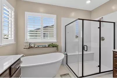 8153 Seahorse Way, Elk Grove, CA 95757 - Photo 57