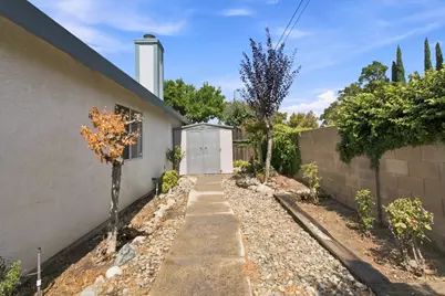 2100 Northridge Drive, Modesto, CA 95350 - Photo 33