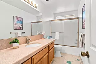 2100 Northridge Dr, Modesto, CA 95350 - Photo 21