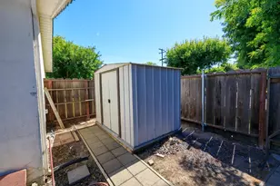2901 Hemminger Way, Modesto, CA 95350 - Photo 43