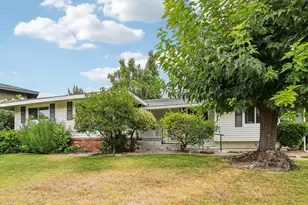 7812 Apple Valley Ct, Fair Oaks, CA 95628 - Photo 41