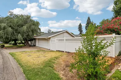 7812 Apple Valley Court, Fair Oaks, CA 95628 - Photo 3