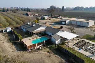 1710 Ave 388, Kingsburg, CA 93631 - Photo 7