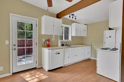 10501 Wolf Drive, Grass Valley, CA 95949 - Photo 9