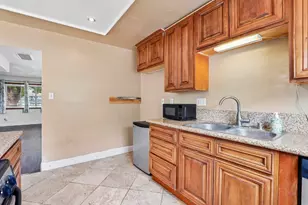 6010 Brett Dr, Sacramento, CA 95842 - Photo 15
