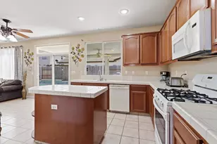 2410 Jessica Cir, Escalon, CA 95320 - Photo 11