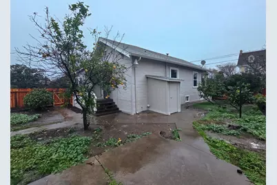 348 W Clay Street, Stockton, CA 95206 - Photo 17