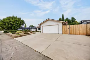 611 Loretto Dr, Roseville, CA 95661 - Photo 5