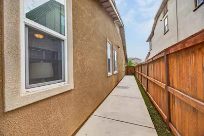 8712 Vizela Way, Elk Grove, CA 95757 - Photo 59