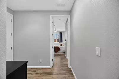8712 Vizela Way, Elk Grove, CA 95757 - Photo 9