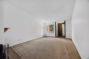 9738 Woodhollow Way, Sacramento, CA 95827 - Photo 7