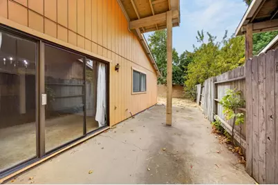9738 Woodhollow Way, Sacramento, CA 95827 - Photo 15