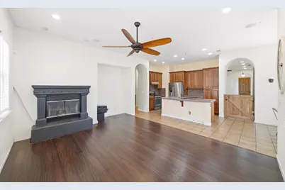 9445 Loire Valley Way, Elk Grove, CA 95624 - Photo 11