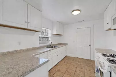 5829 Garden Avenue, Olivehurst, CA 95961 - Photo 9