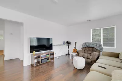 5829 Garden Avenue, Olivehurst, CA 95961 - Photo 7
