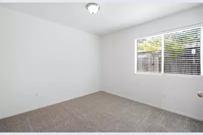 8306 Bull Mountain Circle, Elk Grove, CA 95758 - Photo 11