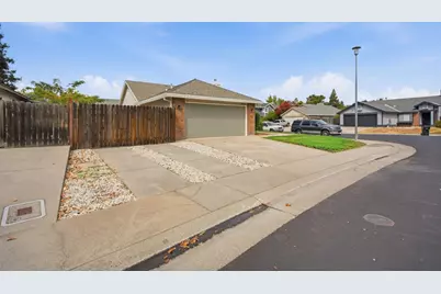 8306 Bull Mountain Circle, Elk Grove, CA 95758 - Photo 3