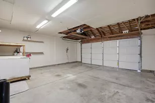 8306 Bull Mountain Cir, Elk Grove, CA 95758 - Photo 25