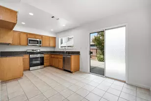8306 Bull Mountain Cir, Elk Grove, CA 95758 - Photo 5