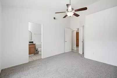 8306 Bull Mountain Circle, Elk Grove, CA 95758 - Photo 15