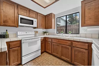 21 Quay Court, Sacramento, CA 95831 - Photo 5