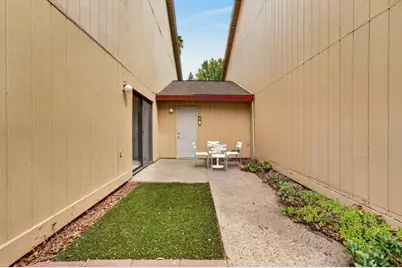 21 Quay Court, Sacramento, CA 95831 - Photo 43