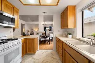 7004 Springmont Dr, Elk Grove, CA 95758 - Photo 13