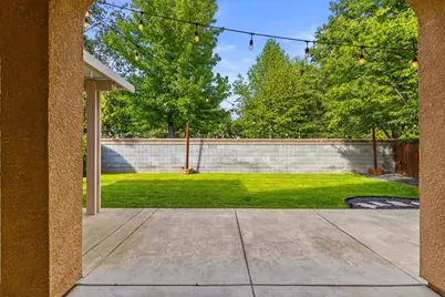 1872 San Esteban Circle, Roseville, CA 95747 - Photo 17