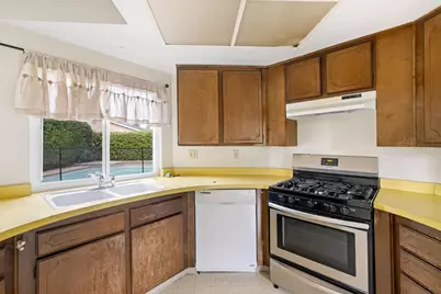 9213 Caldera Way, Sacramento, CA 95826 - Photo 11