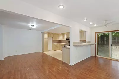 8617 Oldwoods Way, Sacramento, CA 95828 - Photo 21