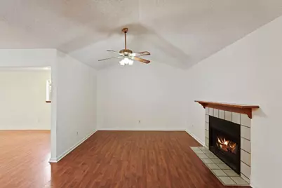 8617 Oldwoods Way, Sacramento, CA 95828 - Photo 9