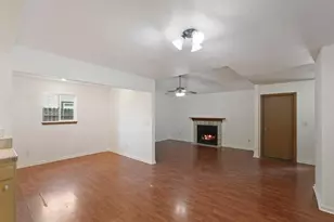 8617 Oldwoods Way, Sacramento, CA 95828 - Photo 17