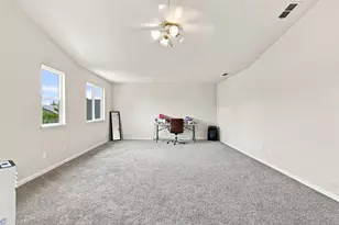 2700 Screech Owl Way, Sacramento, CA 95834 - Photo 19