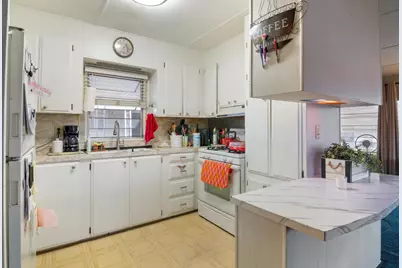 2125 Viking Lane, Modesto, CA 95350 - Photo 11